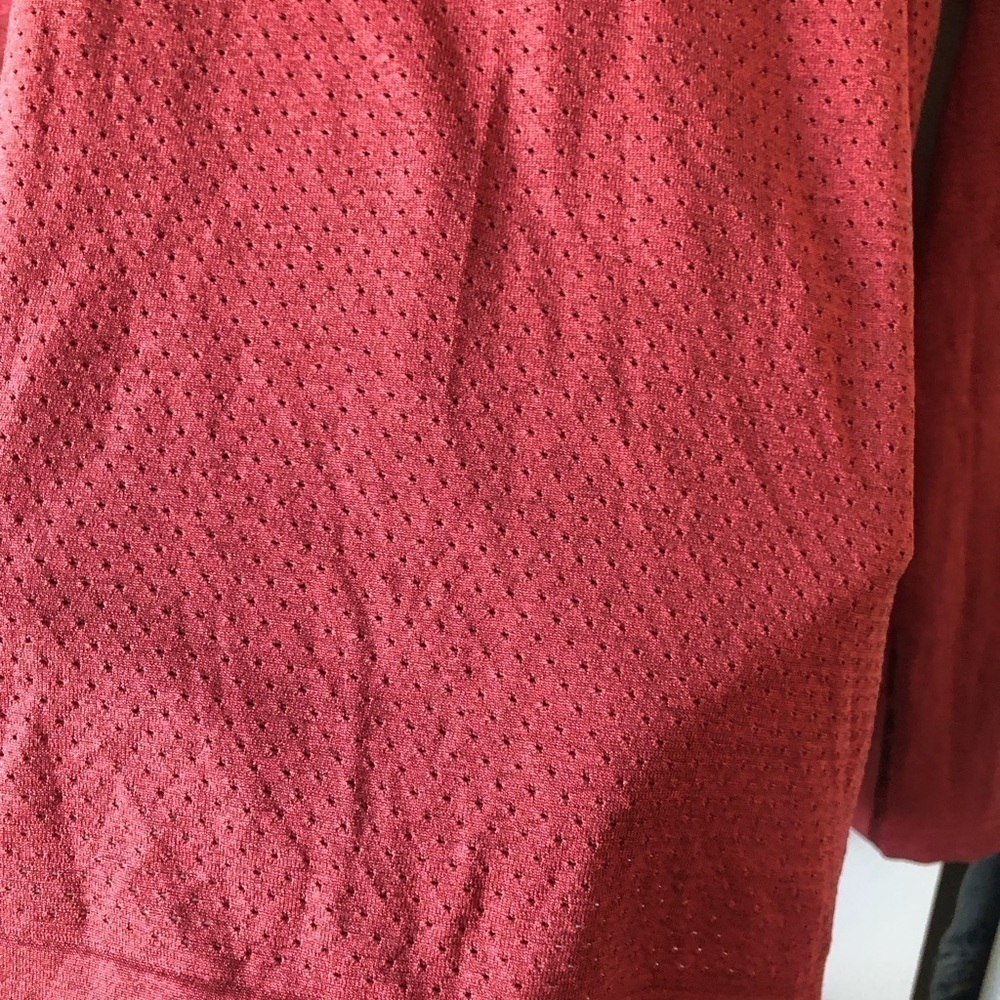 Lululemon MENS LARGE METAL VENT TECH LONG SLEEVE SHIRT TOP RED - Picture 10 of 10